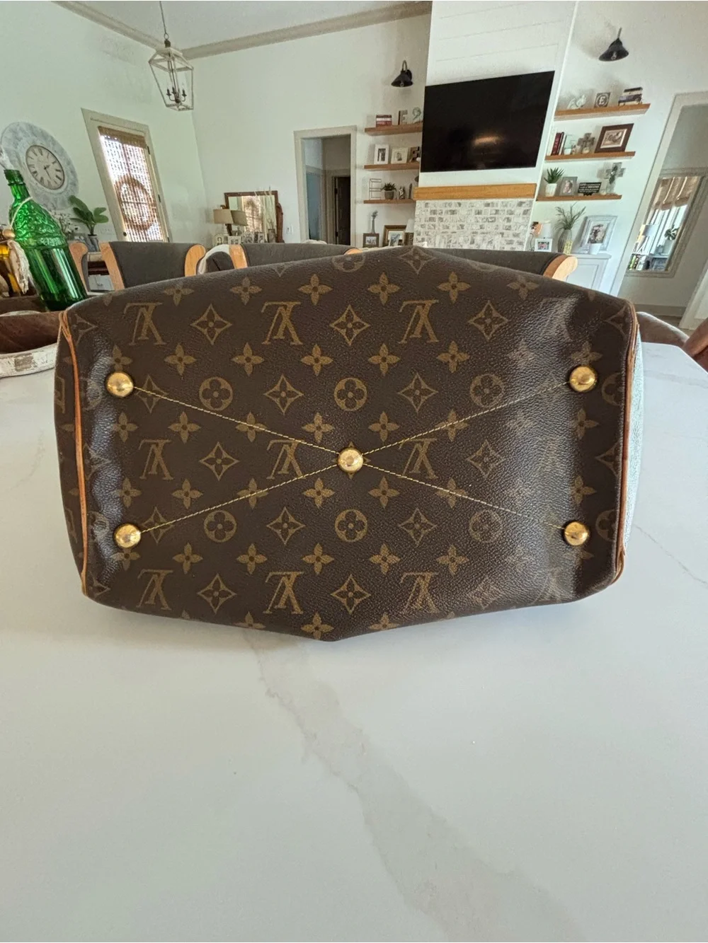 Louis Vuitton Monogram Tivoli GM LargeCanvas Satchel with Vachetta Trim